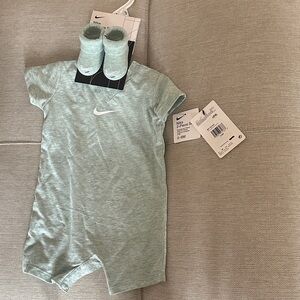 Nike Light Green Baby Bodysuit and Booties Set